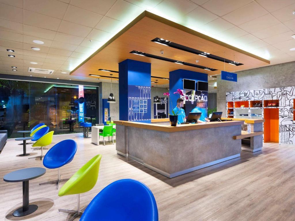 Ibis Budget Navegantes Itajaí Екстериор снимка