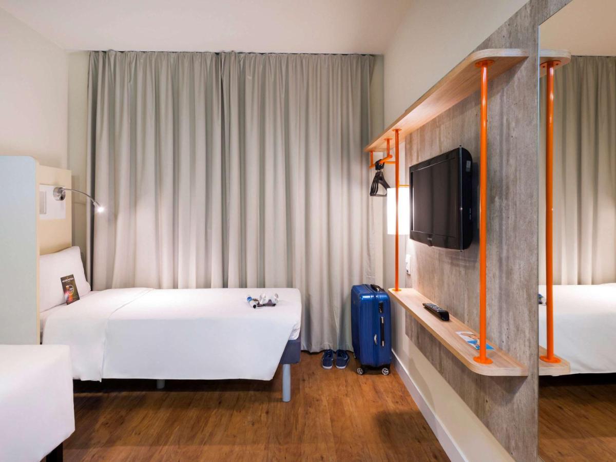 Ibis Budget Navegantes Itajaí Екстериор снимка